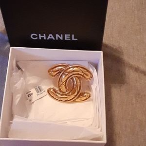 CHANEL BROOCH